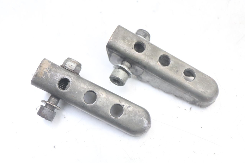 photo de ZESTAW TYLNYCH PODNÓŻKÓW DERBI SENDA SM DRD X-TREME 50 (2011 - 2017) - Inny kąt widzenia