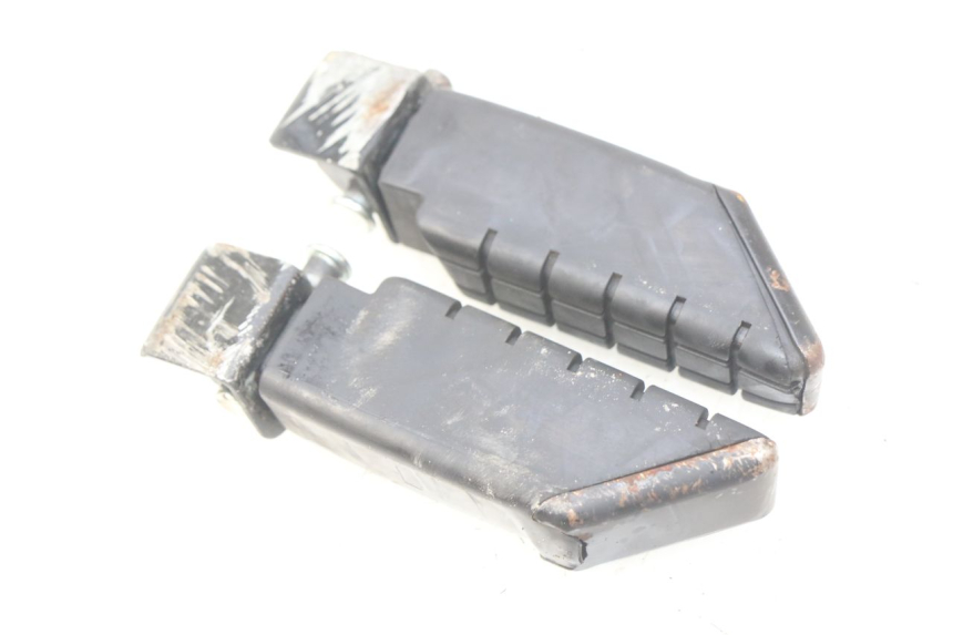 photo de ZESTAW TYLNYCH PODNÓŻKÓW YAMAHA D'ELIGHT DELIGHT 115 (2013 - 2017) - Inny kąt widzenia