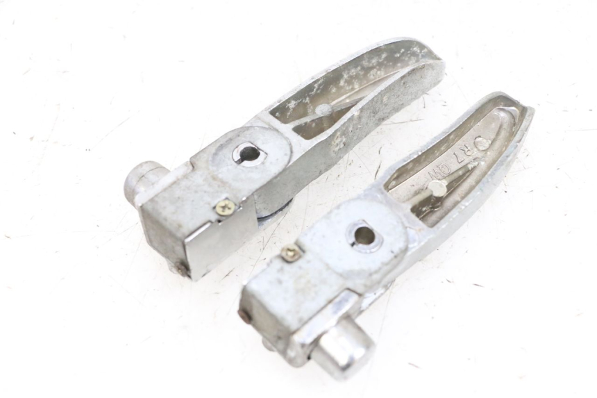 photo de ZESTAW TYLNYCH PODNÓŻKÓW BTC FELICE SPORT 50 - Zoom stanu zużycia