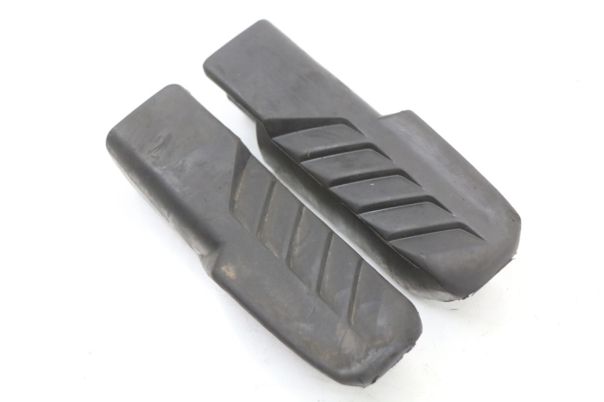 photo de ZESTAW TYLNYCH PODNÓŻKÓW HONDA FES S-WING SWING ABS 125 (2007 - 2015) - Zoom stanu zużycia