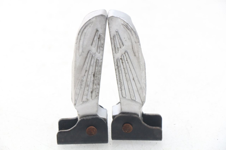 photo de ZESTAW TYLNYCH PODNÓŻKÓW SYM FIDDLE 3 III 50 (2014 - 2020) - Widok główny