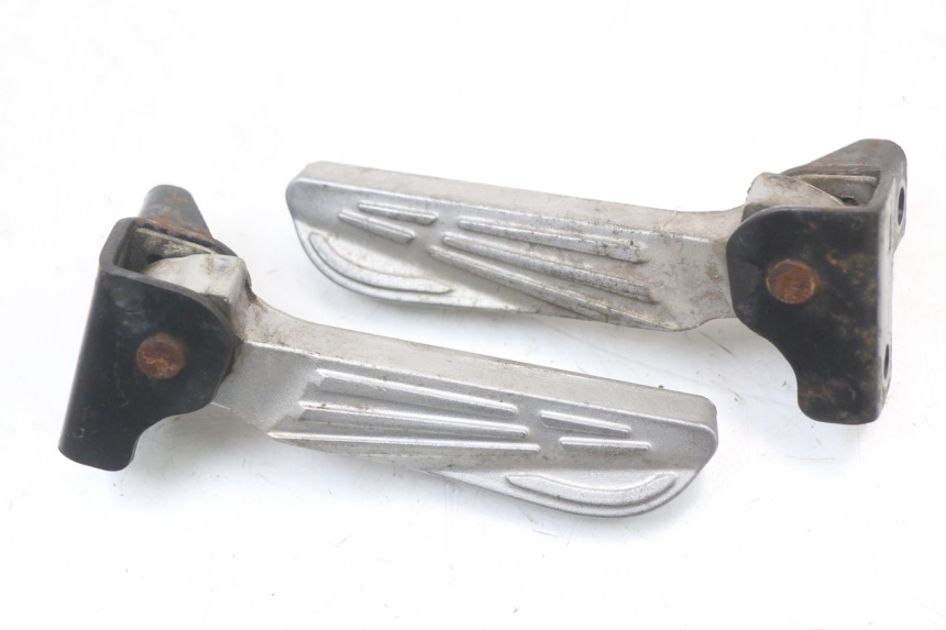 photo de ZESTAW TYLNYCH PODNÓŻKÓW SYM FIDDLE 3 III 50 (2014 - 2020) - Widok główny