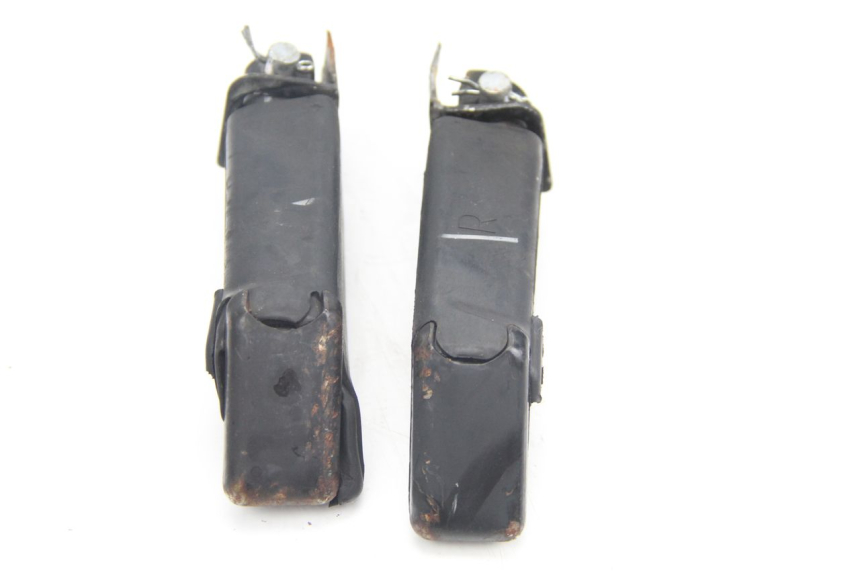 photo de ZESTAW TYLNYCH PODNÓŻKÓW MBK FLIPPER 115 (2013 - 2017) - Zbliżenie techniczne