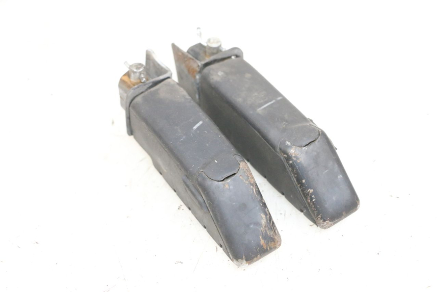 photo de ZESTAW TYLNYCH PODNÓŻKÓW MBK FLIPPER 115 (2013 - 2017) - Zbliżenie techniczne