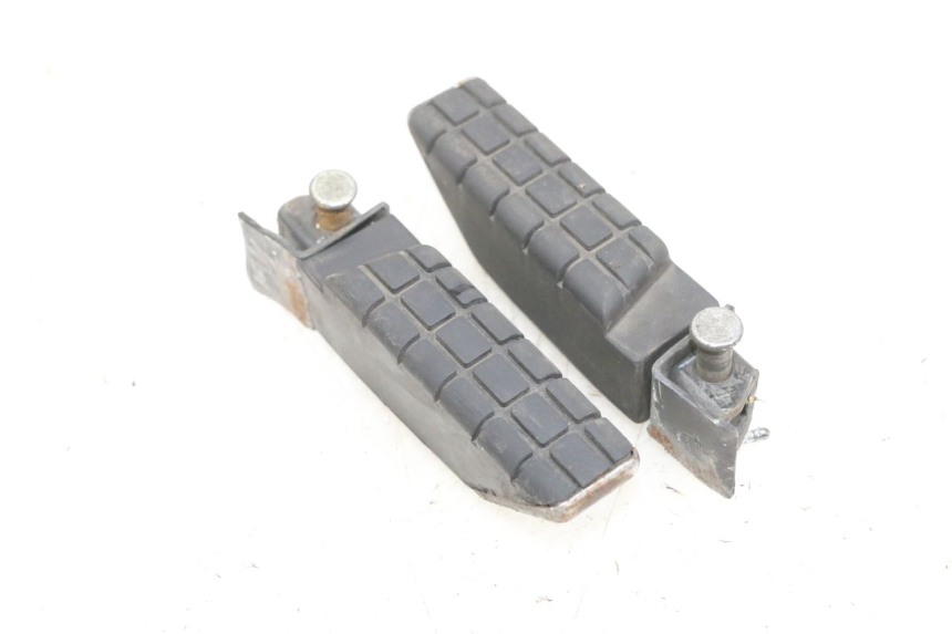 photo de ZESTAW TYLNYCH PODNÓŻKÓW MBK FLIPPER 115 (2013 - 2017) - Widok ogólny