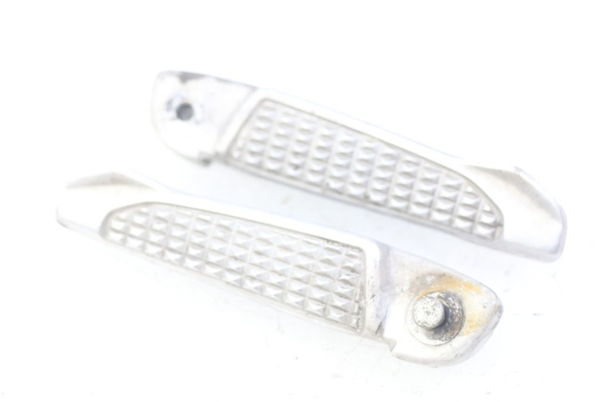 photo de ZESTAW TYLNYCH PODNÓŻKÓW HONDA FORZA 125 (2015 - 2016) - Widok główny