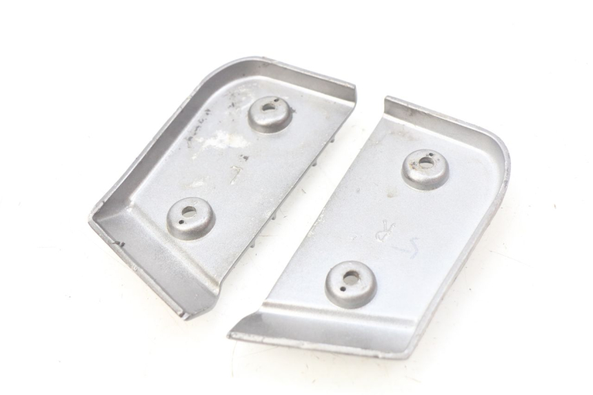 photo de ZESTAW TYLNYCH PODNÓŻKÓW TNT MOTOR GRIDO 2T 50 (2010 - 2019) - Szczegół części