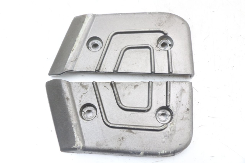 photo de ZESTAW TYLNYCH PODNÓŻKÓW TNT MOTOR GRIDO 2T 50 (2010 - 2019) - Widok główny