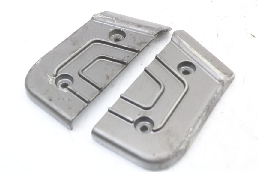 photo de ZESTAW TYLNYCH PODNÓŻKÓW TNT MOTOR GRIDO 2T 50 (2010 - 2019) - Inny kąt widzenia