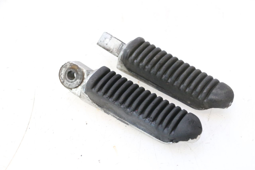 photo de PARA NÓG REAR SUZUKI GSX F GSXF 750 (1988 - 1998) - Inny kąt widzenia