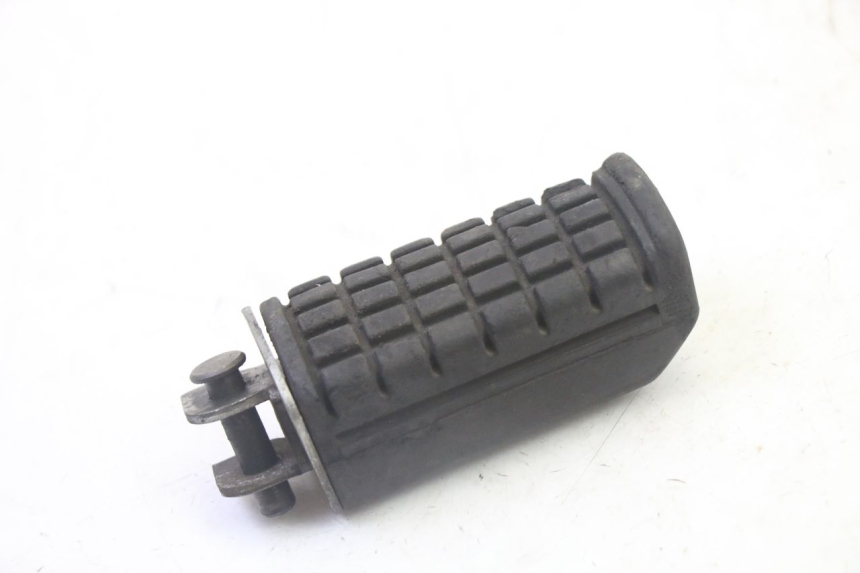 photo de ZESTAW TYLNYCH PODNÓŻKÓW DAELIM HISTORY 125 (2001 - 2002) - Inny kąt widzenia