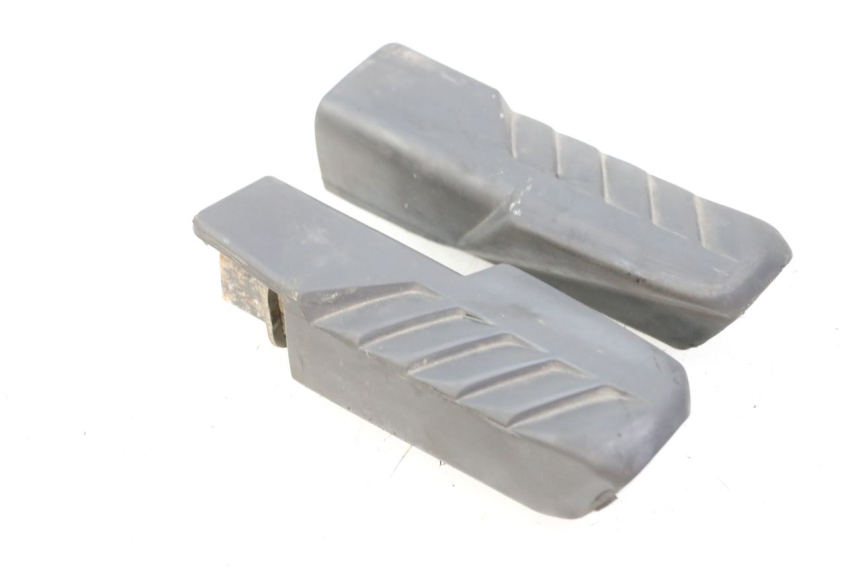 photo de ZESTAW TYLNYCH PODNÓŻKÓW HONDA FES S-WING SWING ABS 125 (2007 - 2015) - Zbliżenie techniczne