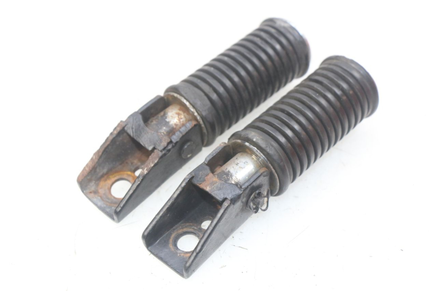 photo de ZESTAW TYLNYCH PODNÓŻKÓW KEEWAY HURRICANE 50 (2006 - 2019) - Zbliżenie techniczne