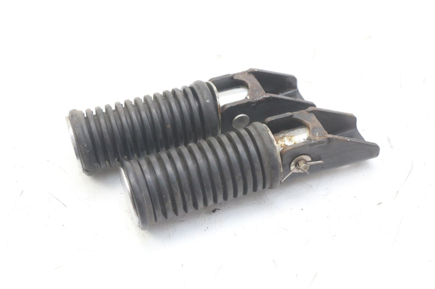 photo de ZESTAW TYLNYCH PODNÓŻKÓW KEEWAY HURRICANE 50 (2006 - 2019) - Widok główny