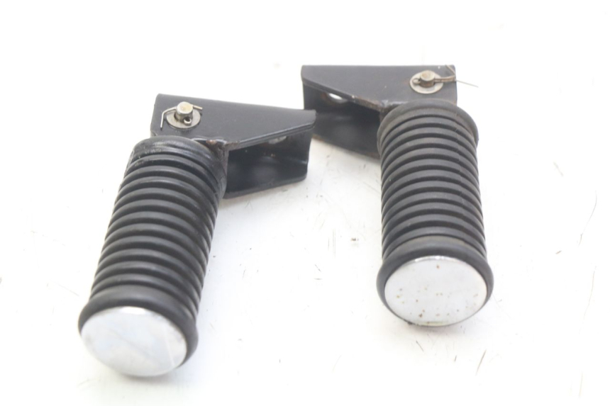 photo de ZESTAW TYLNYCH PODNÓŻKÓW KEEWAY HURRICANE 50 (2006 - 2019) - Zoom stanu zużycia