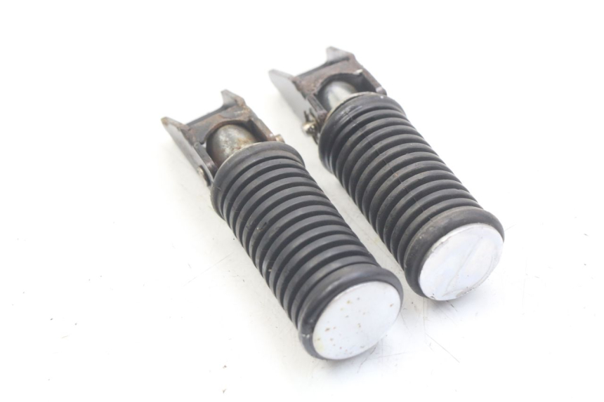 photo de ZESTAW TYLNYCH PODNÓŻKÓW KEEWAY HURRICANE 50 (2006 - 2019) - Zbliżenie techniczne