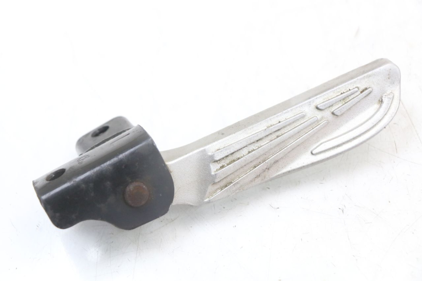 photo de ZESTAW TYLNYCH PODNÓŻKÓW SYM JET 14 4T 50 (2018 - 2022) - Zbliżenie techniczne