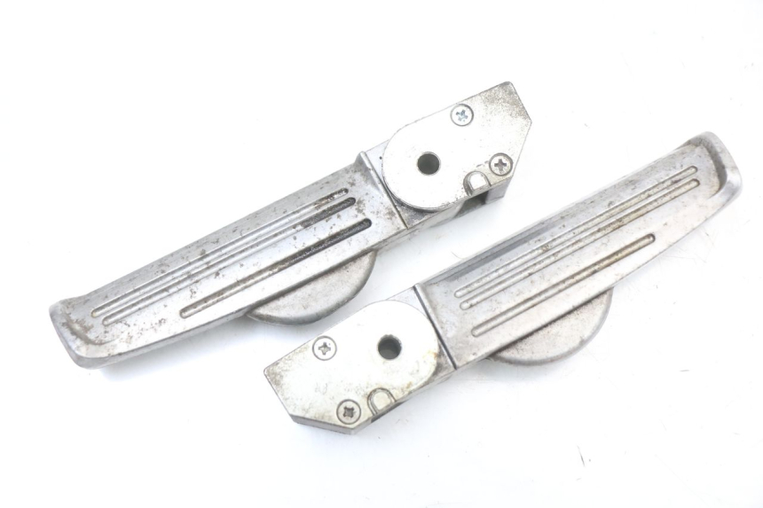 photo de ZESTAW TYLNYCH PODNÓŻKÓW SYM JOYRIDE EVO 125 (2009 - 2016) - Widok główny