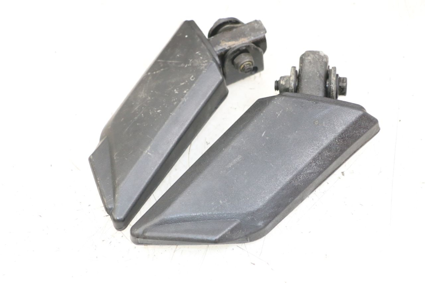 photo de ZESTAW TYLNYCH PODNÓŻKÓW PEUGEOT KISBEE 4T 50 (2010 - 2017) - Inny kąt widzenia