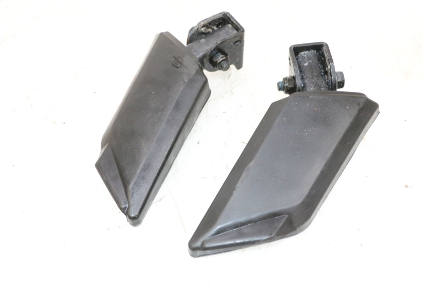 photo de ZESTAW TYLNYCH PODNÓŻKÓW PEUGEOT KISBEE 4T 50 (2010 - 2017) - Widok ogólny