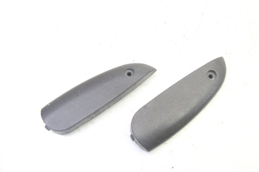 photo de ZESTAW TYLNYCH PODNÓŻKÓW PIAGGIO LIBERTY 4T 50 (2009 - 2015) - Widok główny