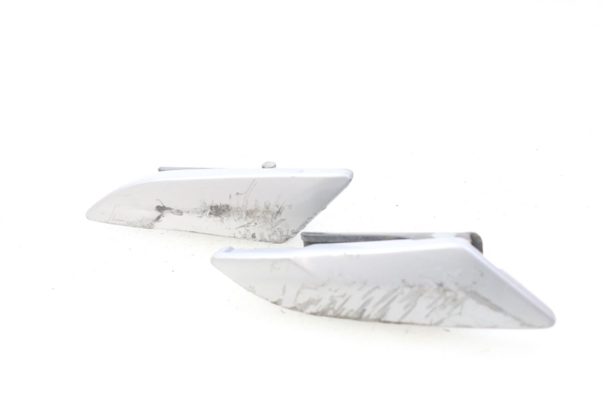 photo de ZESTAW TYLNYCH PODNÓŻKÓW PIAGGIO LIBERTY IGET 4T 50 (2015 - 2020) - Szczegół części