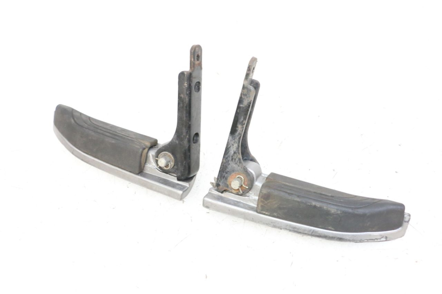 photo de ZESTAW TYLNYCH PODNÓŻKÓW PIAGGIO MP3 500 (2014 - 2017) - Widok główny