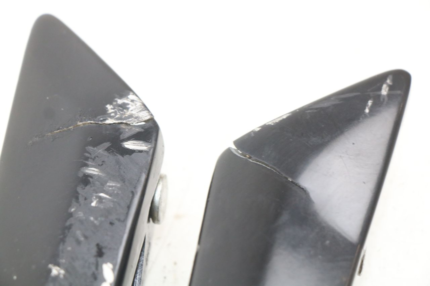 photo de ZESTAW TYLNYCH PODNÓŻKÓW PIAGGIO NEW TYPHOON 50 (2018 - 2021) - Szczegół części