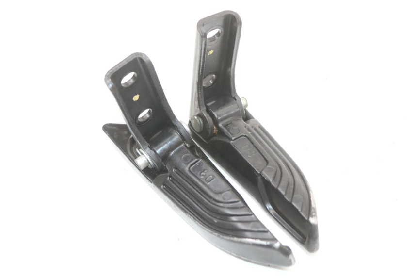 photo de ZESTAW TYLNYCH PODNÓŻKÓW PIAGGIO NEW TYPHOON 50 (2018 - 2021) - Punkty mocowania