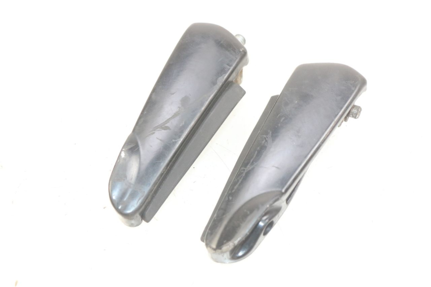 photo de ZESTAW TYLNYCH PODNÓŻKÓW GILERA NEXUS 125 (2007 - 2009) - Inny kąt widzenia