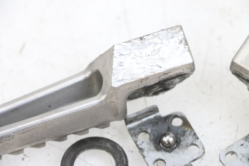 photo de ZESTAW TYLNYCH PODNÓŻKÓW KAWASAKI NINJA 400 (2018 - 2023) - Inny kąt widzenia