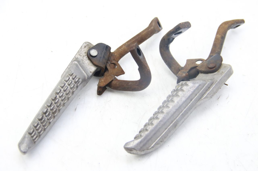 photo de ZESTAW TYLNYCH PODNÓŻKÓW SELECT UP OCTALIS 125 (2007 - 2012) - Widok główny