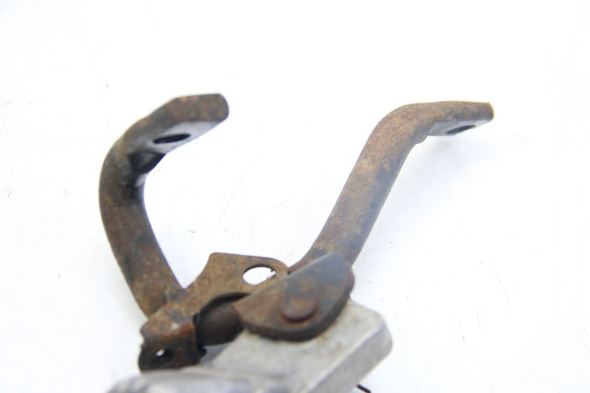 photo de ZESTAW TYLNYCH PODNÓŻKÓW SELECT UP OCTALIS 125 (2007 - 2012) - Szczegół części