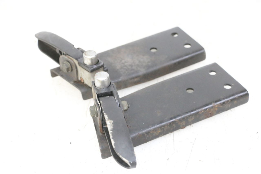 photo de ZESTAW TYLNYCH PODNÓŻKÓW JM MOTORS OLDIES GT 4T 50 (2018 - 2025) - Zoom stanu zużycia