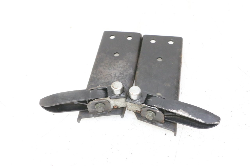 photo de ZESTAW TYLNYCH PODNÓŻKÓW JM MOTORS OLDIES GT 4T 50 (2018 - 2025) - Inny kąt widzenia