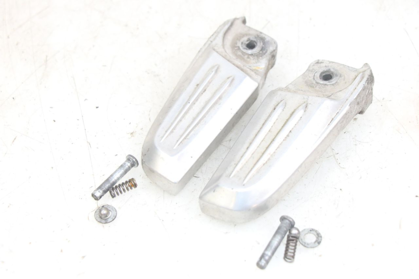 photo de ZESTAW TYLNYCH PODNÓŻKÓW HONDA PCX (JF28) 125 (2009 - 2011) - Widok główny