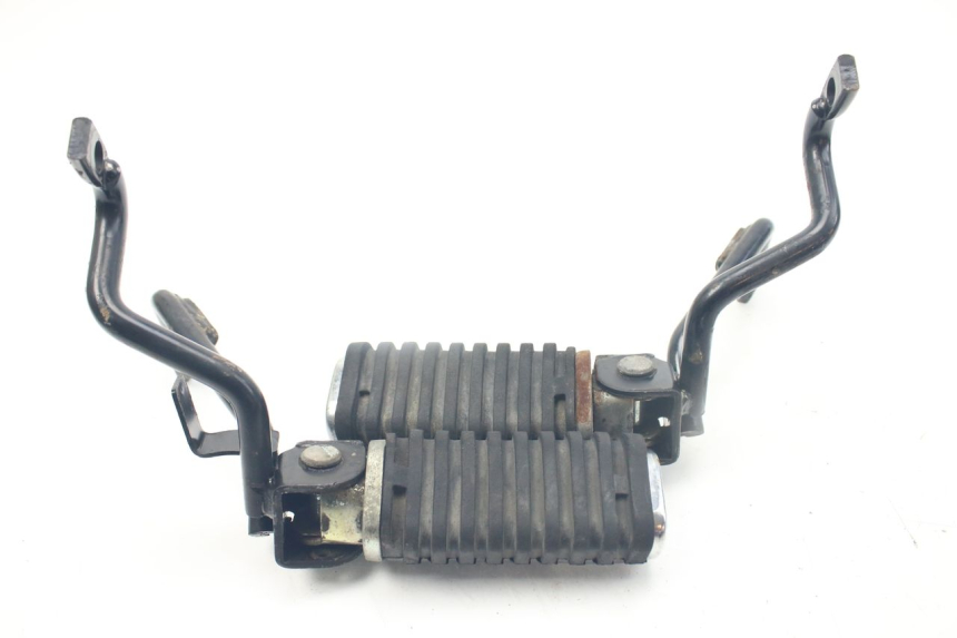 photo de ZESTAW TYLNYCH PODNÓŻKÓW KYMCO PEOPLE 250 (2004 - 2008) - Zoom stanu zużycia