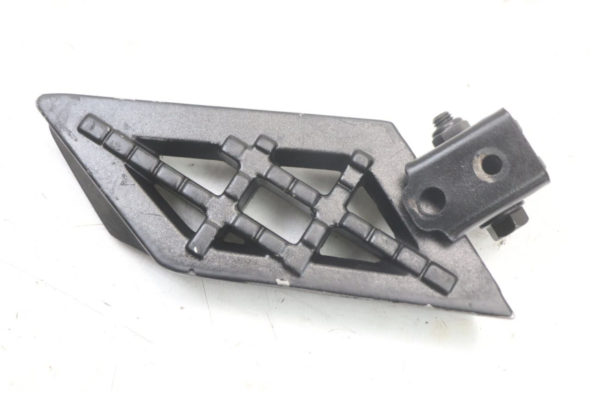 photo de ZESTAW TYLNYCH PODNÓŻKÓW PEUGEOT STREETZONE 4T 50 (2018 - 2023) - Widok ogólny