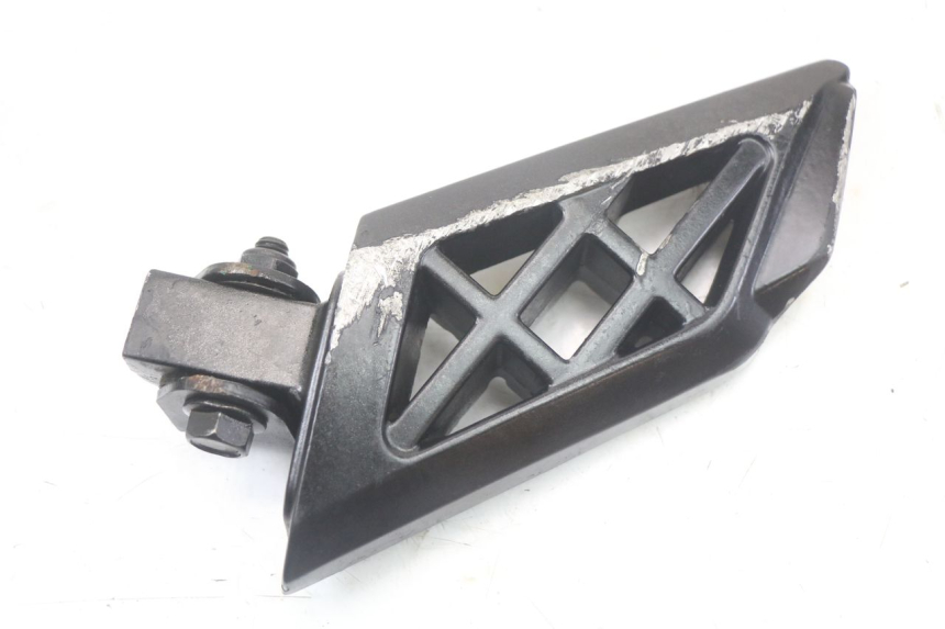 photo de ZESTAW TYLNYCH PODNÓŻKÓW PEUGEOT STREETZONE 4T 50 (2018 - 2023) - Punkty mocowania