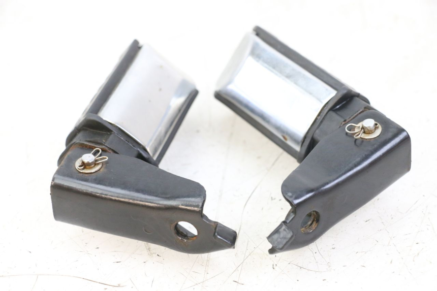 photo de ZESTAW TYLNYCH PODNÓŻKÓW REGAL RAPTOR RAXTER 2 125 (2007 - 2015) - Zoom stanu zużycia