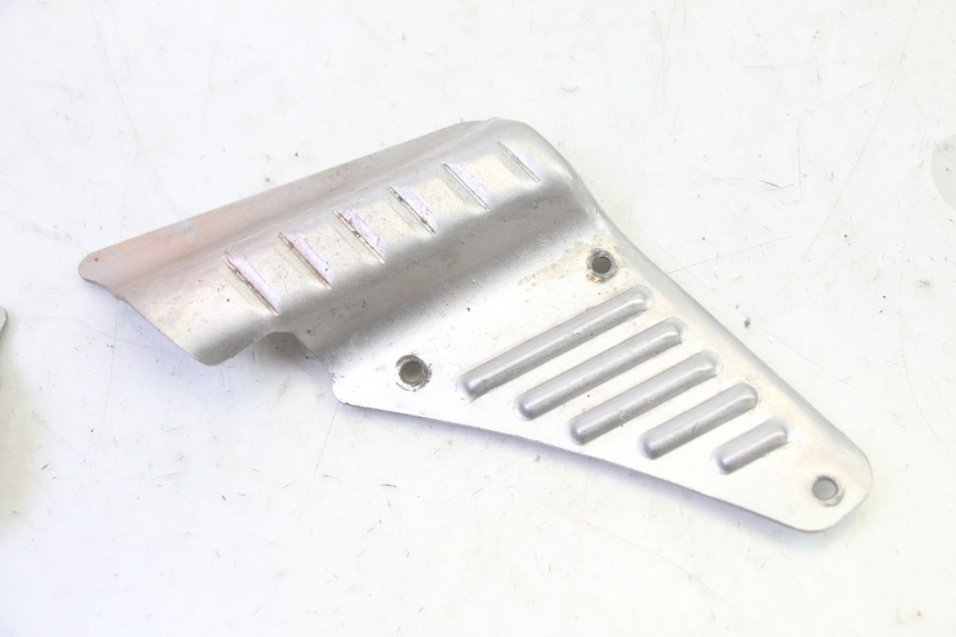 photo de ZESTAW TYLNYCH PODNÓŻKÓW TNT MOTOR ROMA 10' 2T 50 (2011 - 2018) - Zoom stanu zużycia