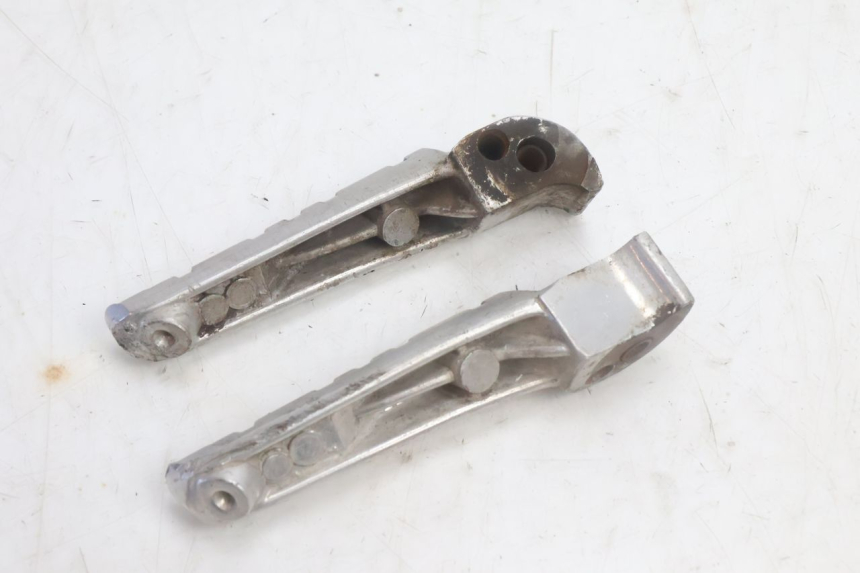 photo de PARA NÓG REAR MZ RT 125 (2000 - 2008) - Inny kąt widzenia