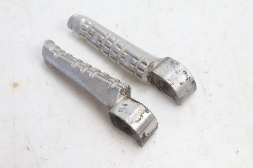 photo de PARA NÓG REAR MZ RT 125 (2000 - 2008) - Zbliżenie techniczne