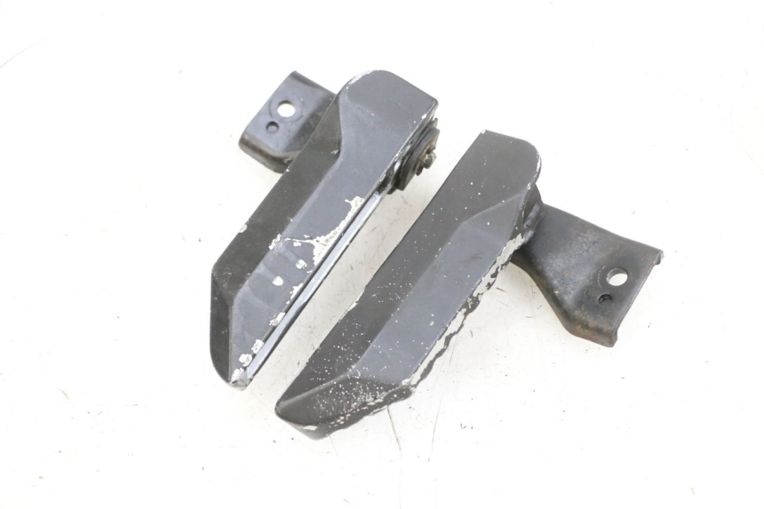 photo de ZESTAW TYLNYCH PODNÓŻKÓW DAELIM S1 125 (2007 - 2016) - Szczegół części