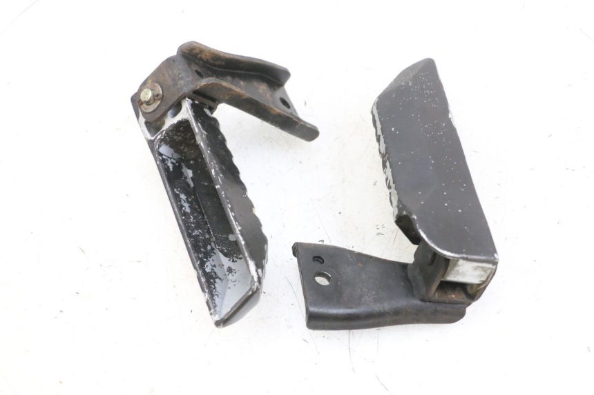 photo de ZESTAW TYLNYCH PODNÓŻKÓW DAELIM S1 125 (2007 - 2016) - Inny kąt widzenia