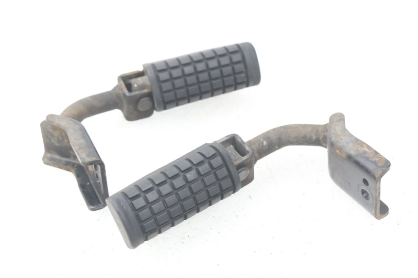 photo de ZESTAW TYLNYCH PODNÓŻKÓW DAELIM S2 125 (2006 - 2007) - Widok główny