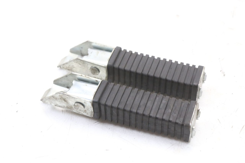 photo de ZESTAW TYLNYCH PODNÓŻKÓW SKYTEAM SKYMAX PRO 125 (2012 - 2016) - Zoom stanu zużycia