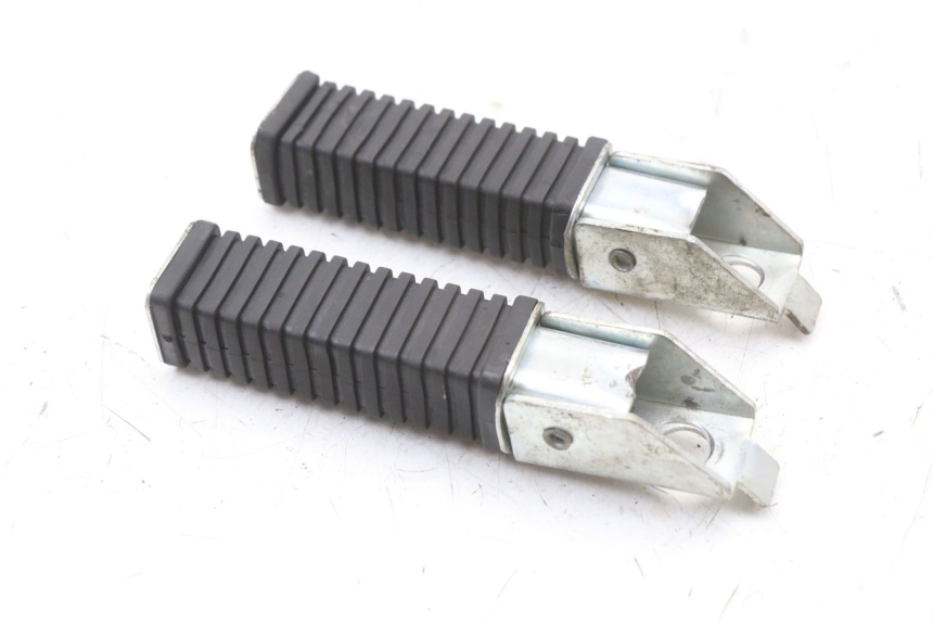 photo de ZESTAW TYLNYCH PODNÓŻKÓW SKYTEAM SKYMAX PRO 125 (2012 - 2016) - Inny kąt widzenia