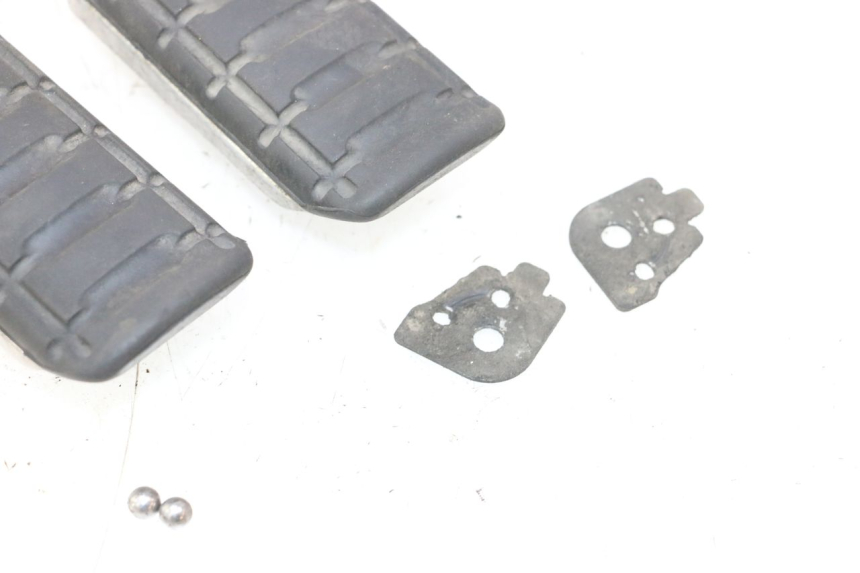 photo de PARA NÓG REAR HONDA ST PAN EUROPEAN 1100 (1990 - 2002) - Punkty mocowania