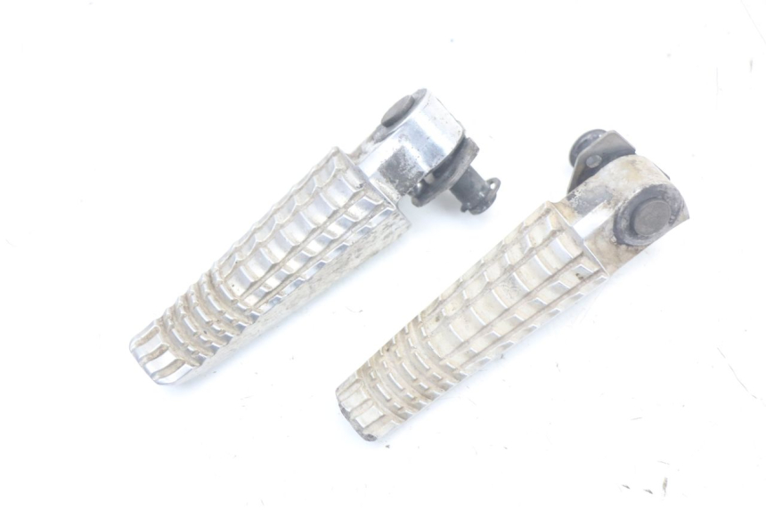 photo de ZESTAW TYLNYCH PODNÓŻKÓW SUZUKI GSR 750 (2011 - 2017) - Widok główny